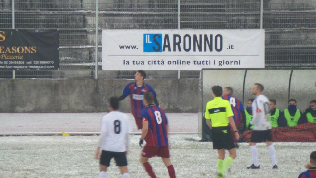 Calcio, Fbc Saronno-Cob 91: le immagini sotto la neve