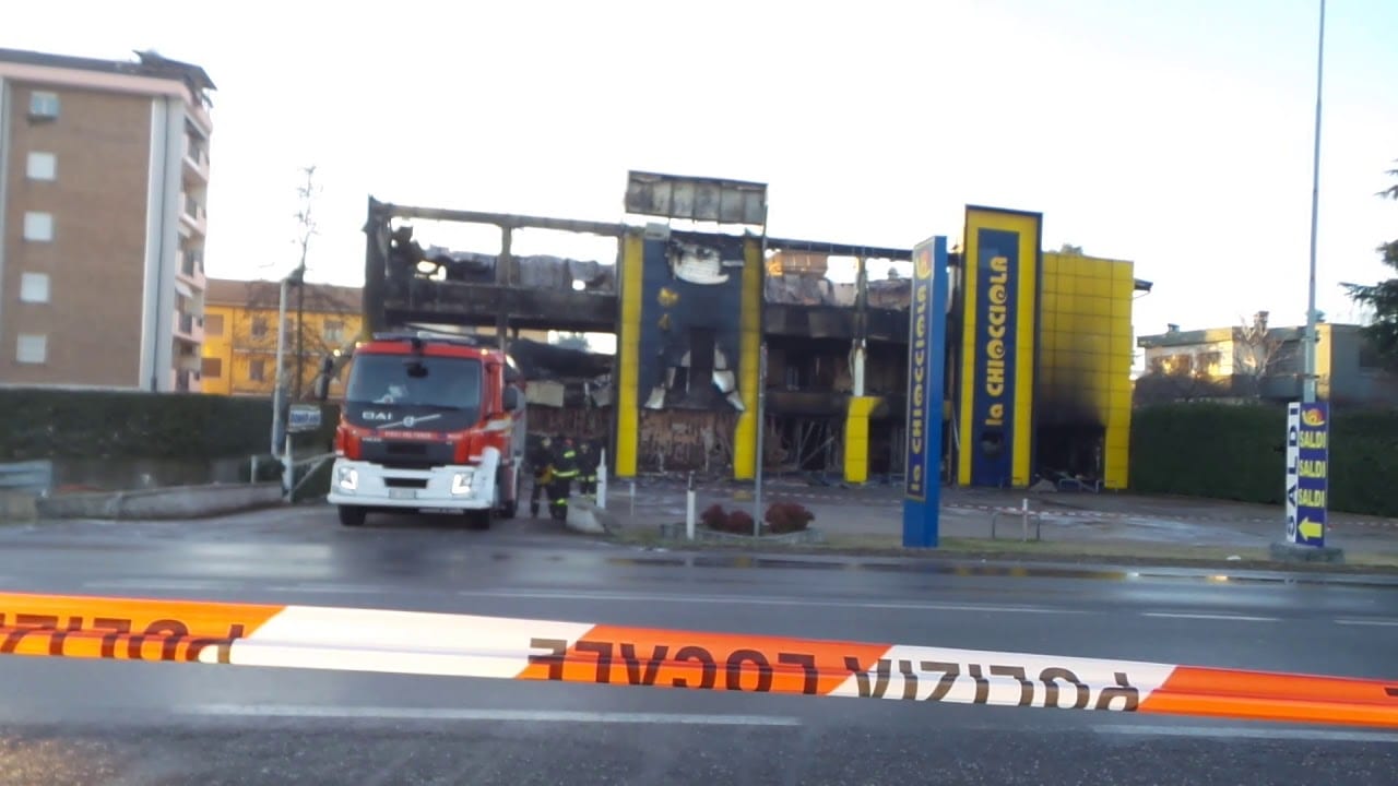 Incendio la Chiocciola Varedo, day after: i danni, le cause, le foto