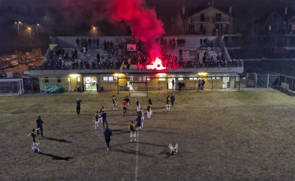 Calcio, i tifosi del Dal Pozzo fanno troppa festa: ammenda di 300 euro
