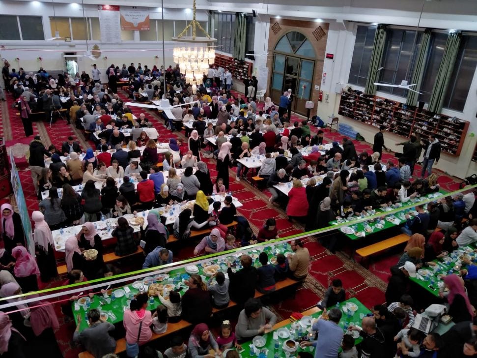 Con Iftar stasera porte aperte al centro islamico: diretta