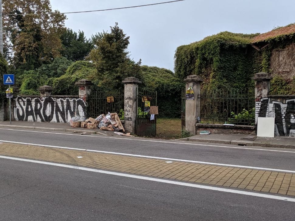 Telos lascia l’ex tiro a segno: restano maxi graffiti e tanti rifiuti