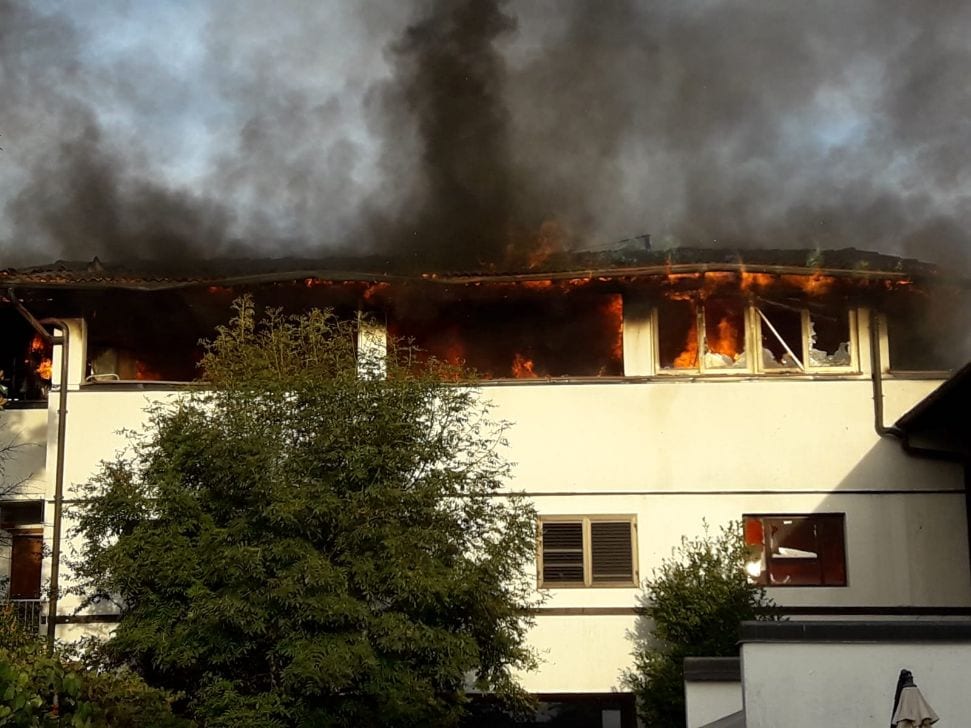 Maxi incendio Cesate, il day after: la conta dei danni e le indagini. Foto e video