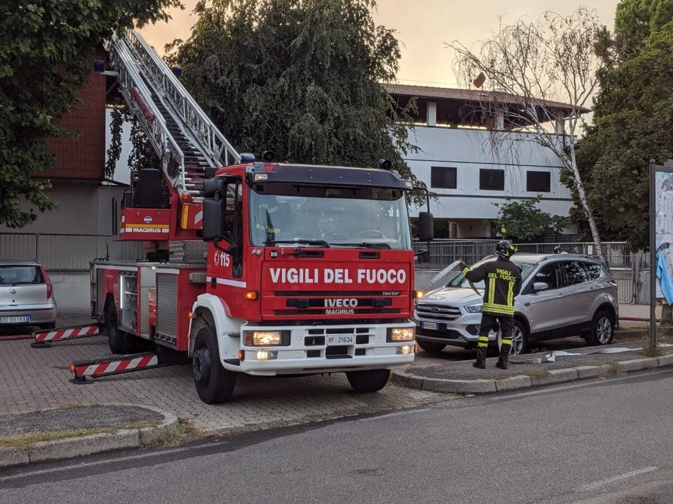 Inferno di fuoco, sindaco di Cesate: “Primo obiettivo, tutelare sicurezza cittadini”