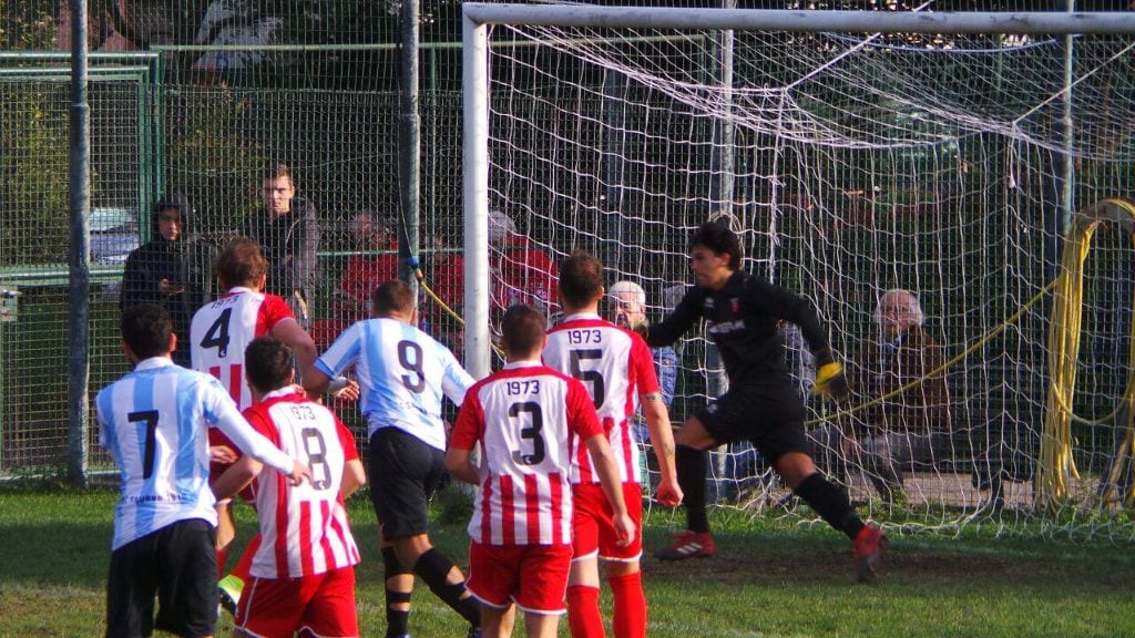 Calcio Tavernola-Fbc Saronno: la fotogallery della sconfitta biancoceleste