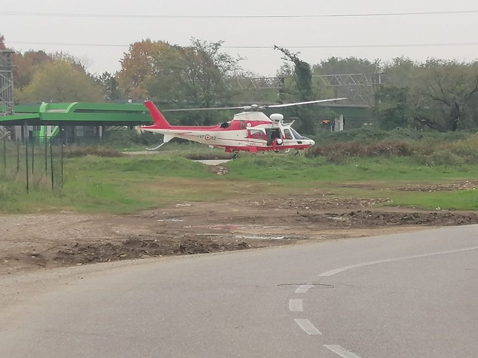 Elicottero dei vigili del fuoco a Saronno Sud… ma è un’esercitazione