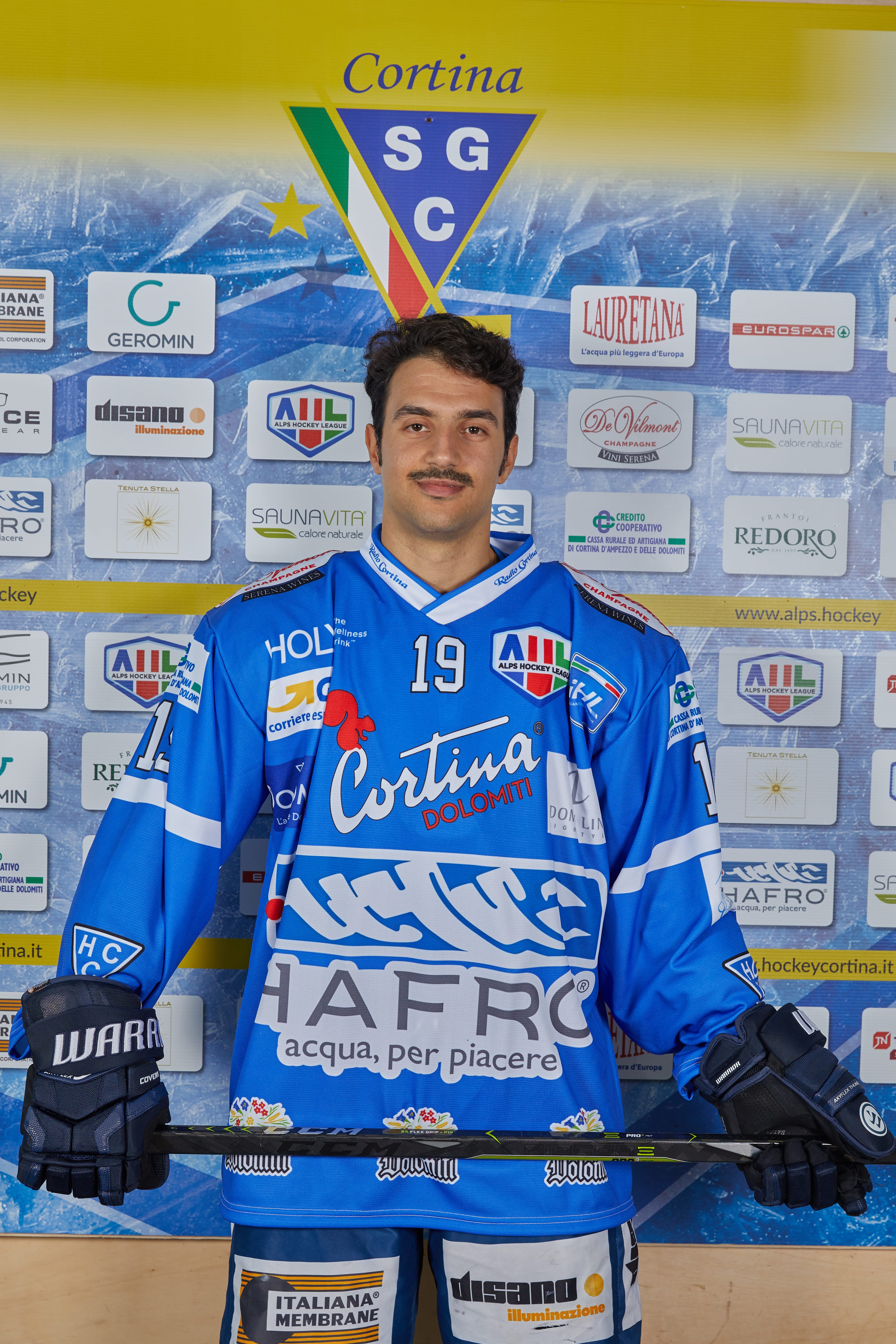 Hockey ghiaccio, il saronnese Massimo Cordiano dal Cortina al Basilea
