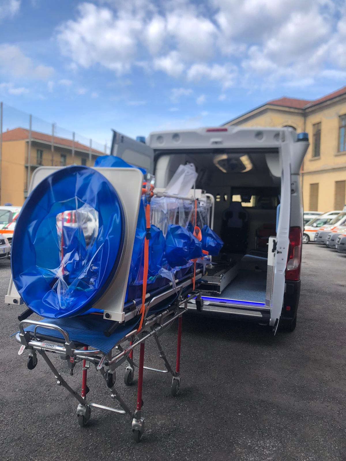 Coronavirus, operativa nuova ambulanza bio-contenitiva per la Lombardia