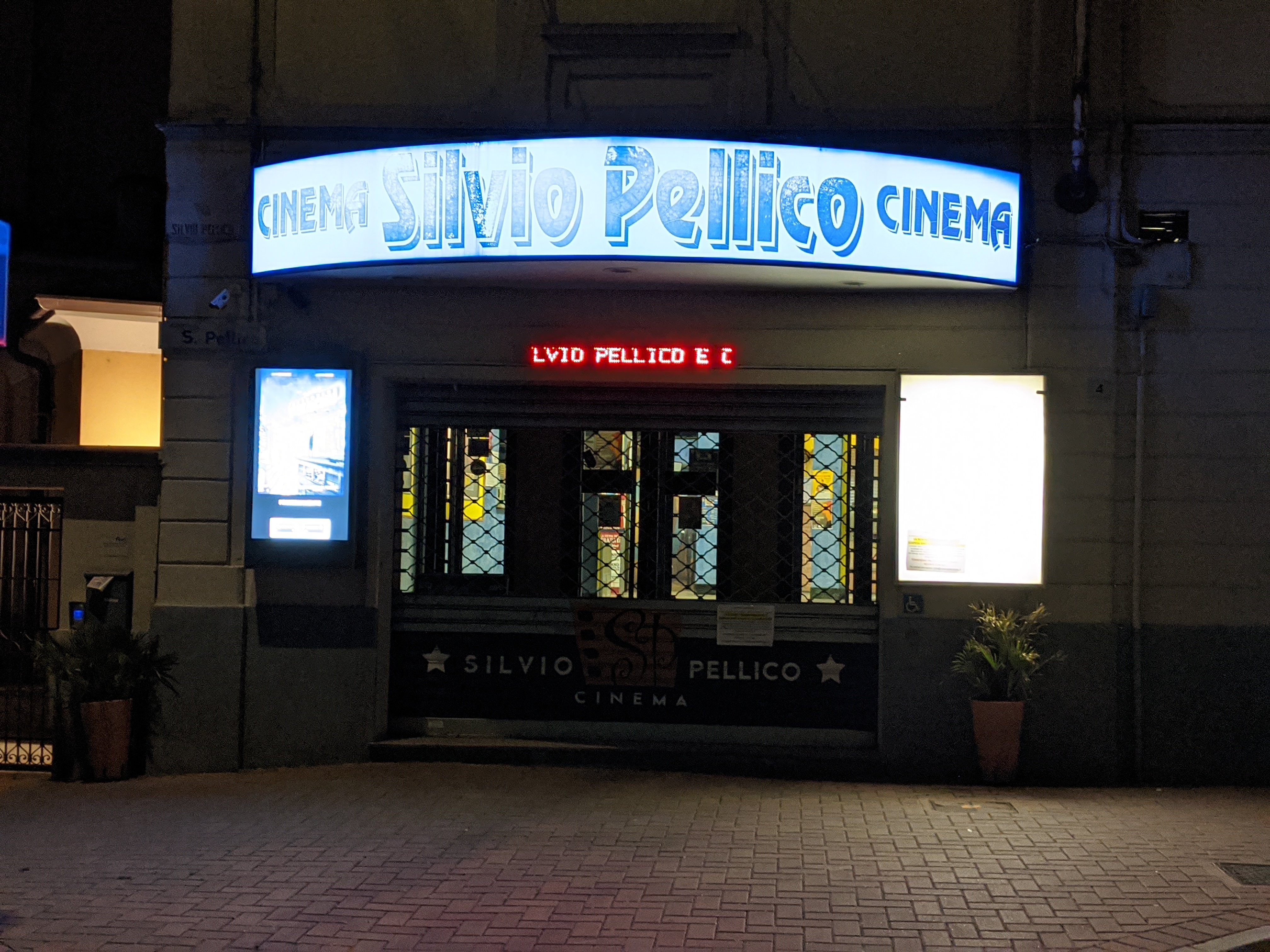 Si riaccende il grande schermo del Pellico con un grande evento: l’apertura della mostra del cinema di Venezia