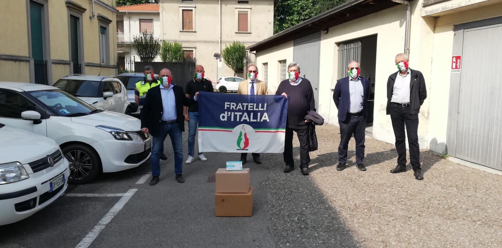 Fratelli d’Italia del Saronnese dona 500 mascherine alla comunità di Cislago