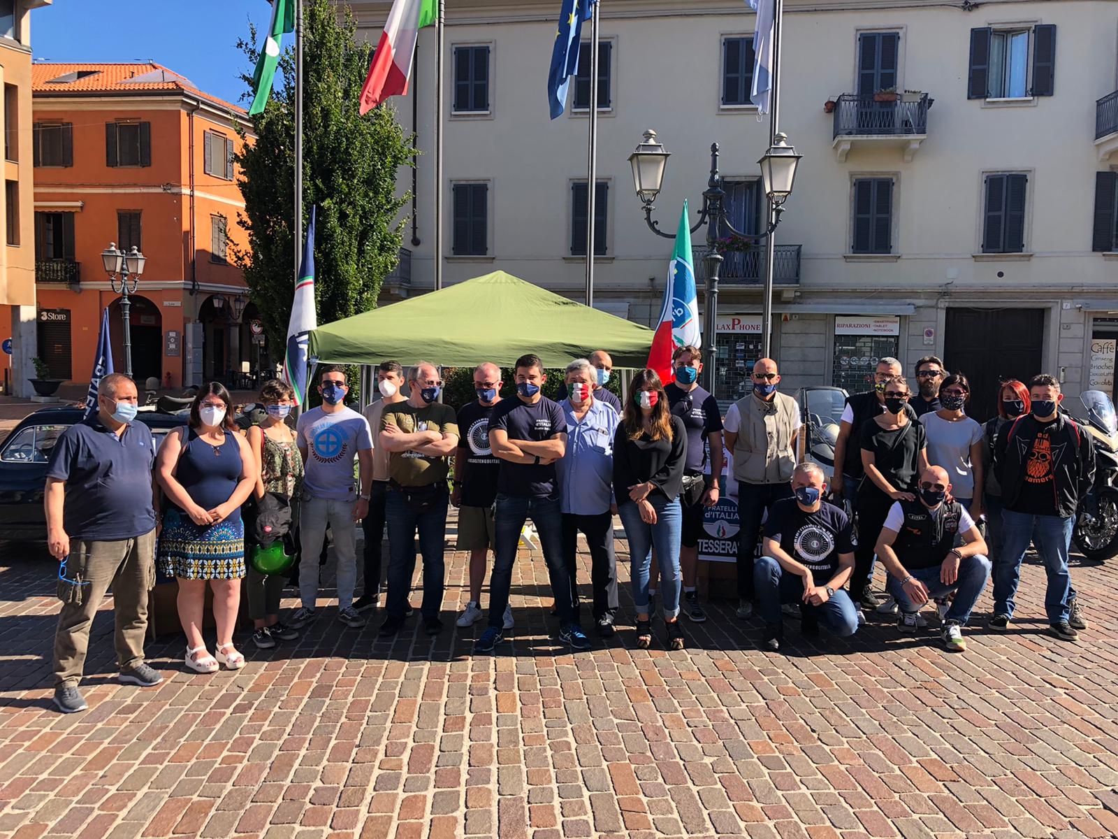 Fratelli d’Italia parte da Saronno per il suo mototour
