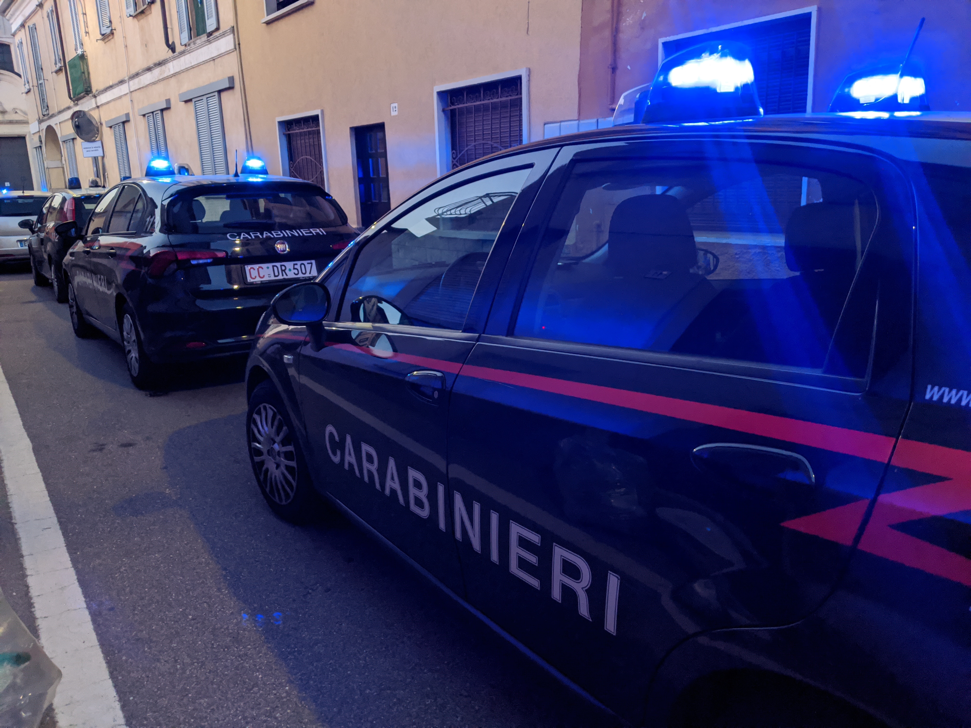Sfida online “fino al suicidio” tra tredicenni: uboldese salvato dai carabinieri