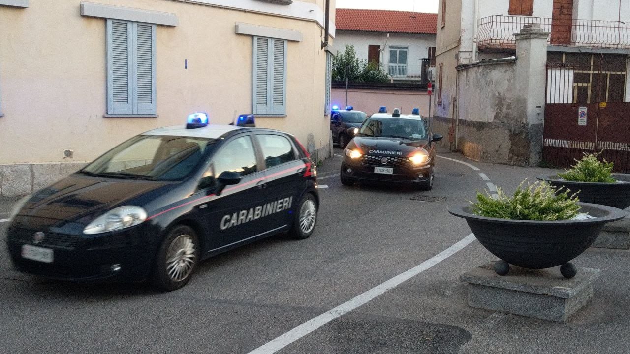 Aggressione per motivi sentimentali, arrestati due fratelli alle porte del Saronnese