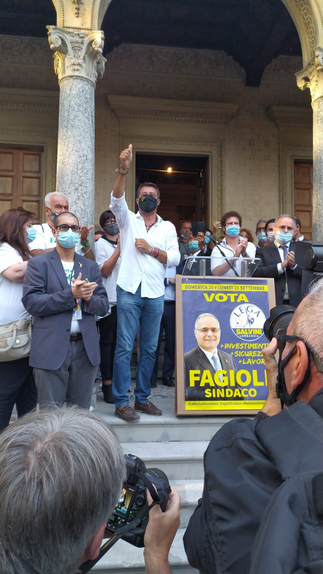 Salvini a Saronno: plauso a Fagioli stoccate per Librandi, anarchici e Pd