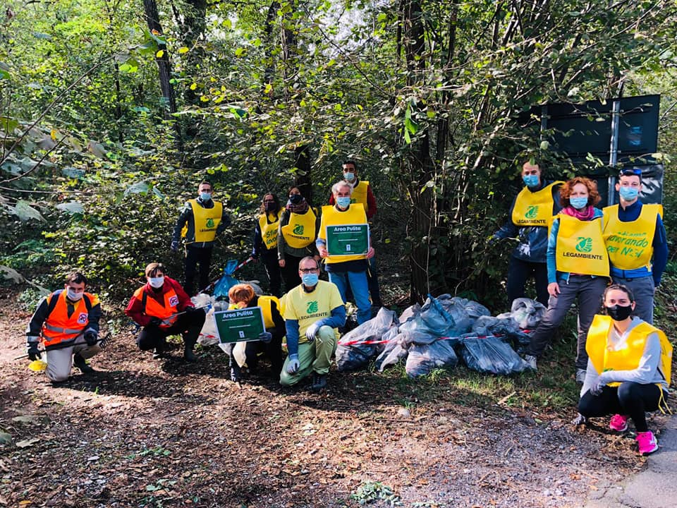 Pulizia al parco dei Mughetti: volontari all’opera tra Cislago e Gerenzano