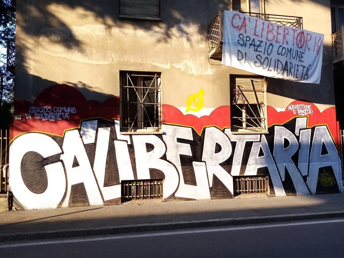 Castelli (Lega): “Abbattimento casa occupata dagli anarchici: riqualificazione per migliorare la qualità della vita del quartiere”