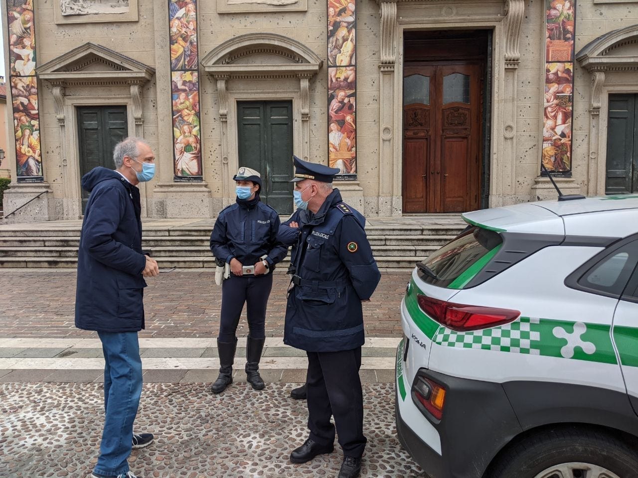 Ieri a Saronno: 40 assembrati e multati. Politica e urbanistica: parla l’ex sindaco. Allarme gas in un condominio