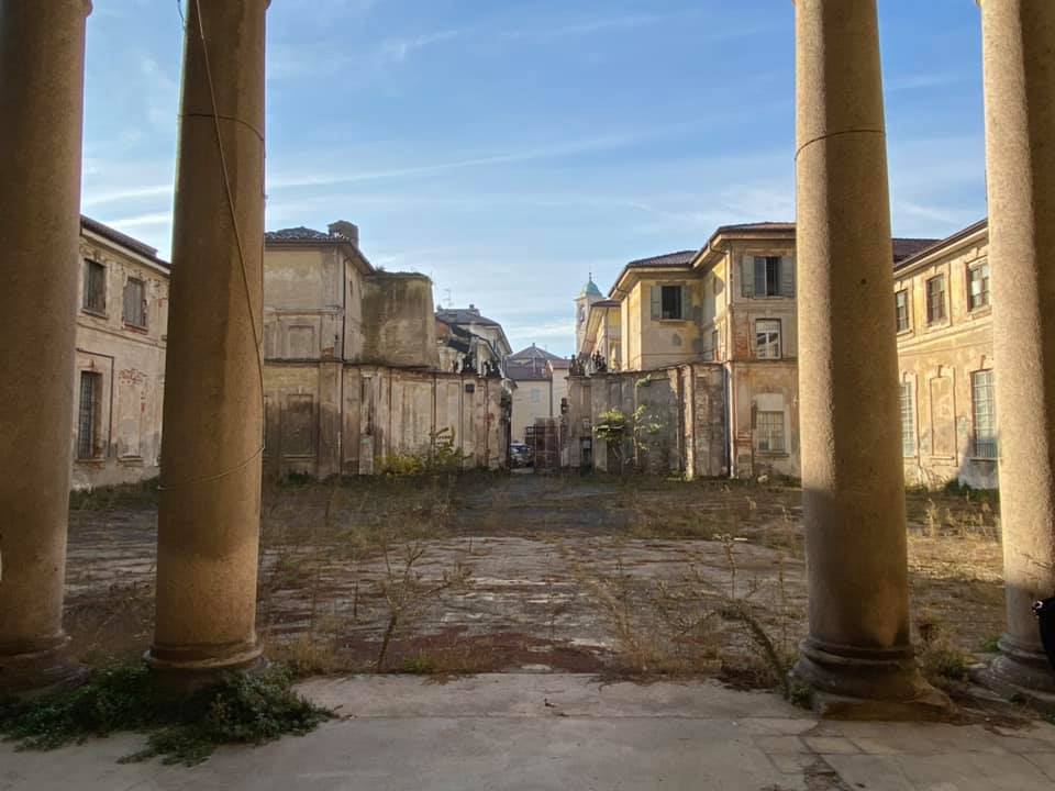 Saronno, tra un anno eventi a Palazzo Visconti grazie “all’avvenieristica sistemazione del cortile”