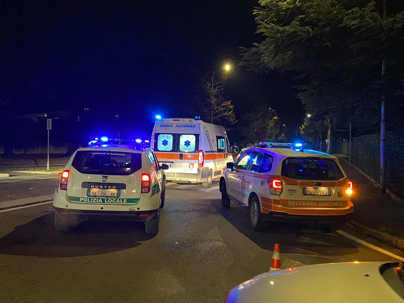 Ambulanza in via Larga a Saronno questa notte per un malore