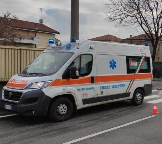 Caronno Pertusella, incidente in Varesina: due feriti per una caduta dalla moto