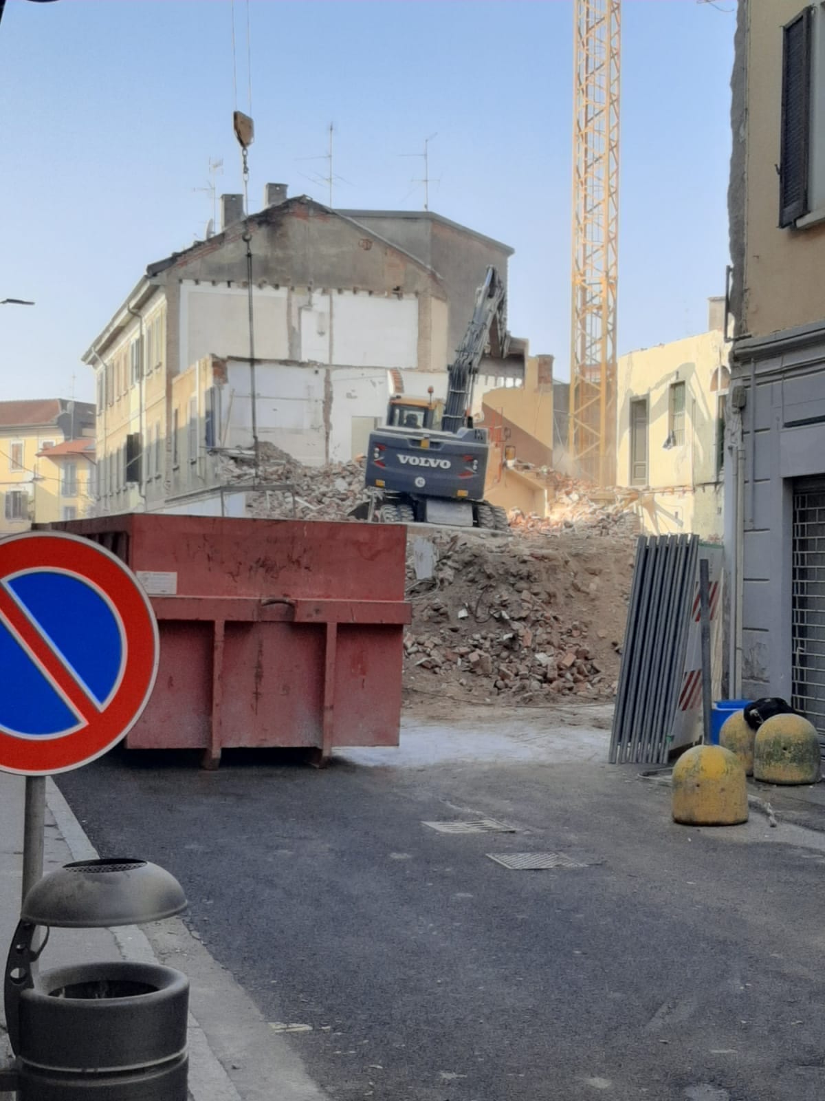 Demolizioni in via Caronni a Saronno: si appresta a cambiar volto