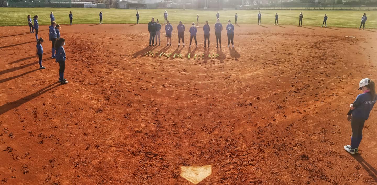 Softball, Inox Team Saronno al campo ricordando Obletter