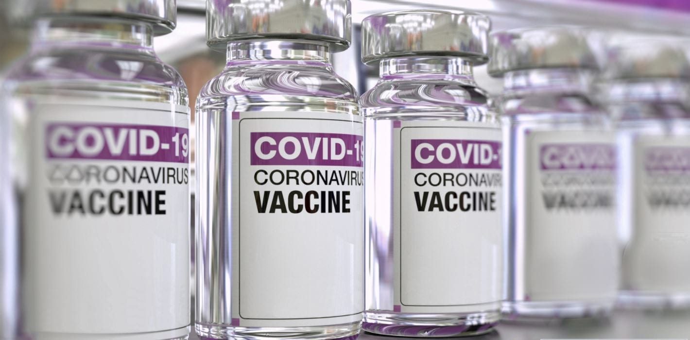 Vaccinazioni, ieri 11 mila dosi agli over 80 in Lombardia