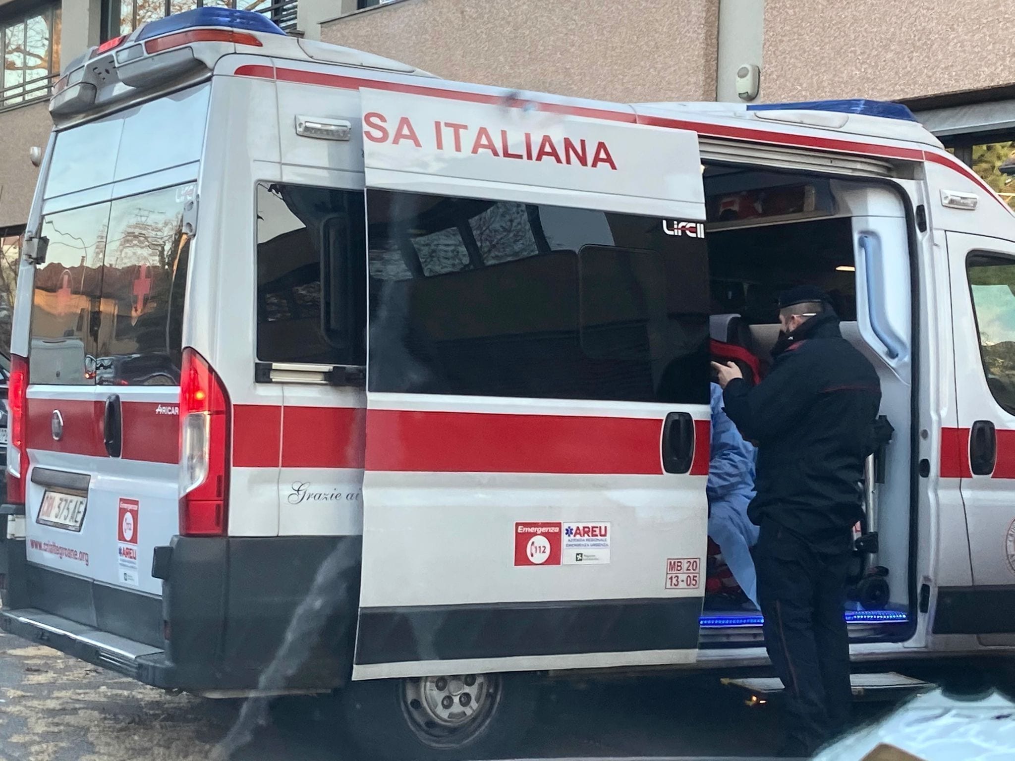Malore in via Varese a Saronno: intossicazione etilica