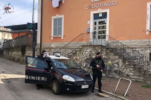Rapine ai passeggeri Trenord lungo la Como-Saronno: tre arresti