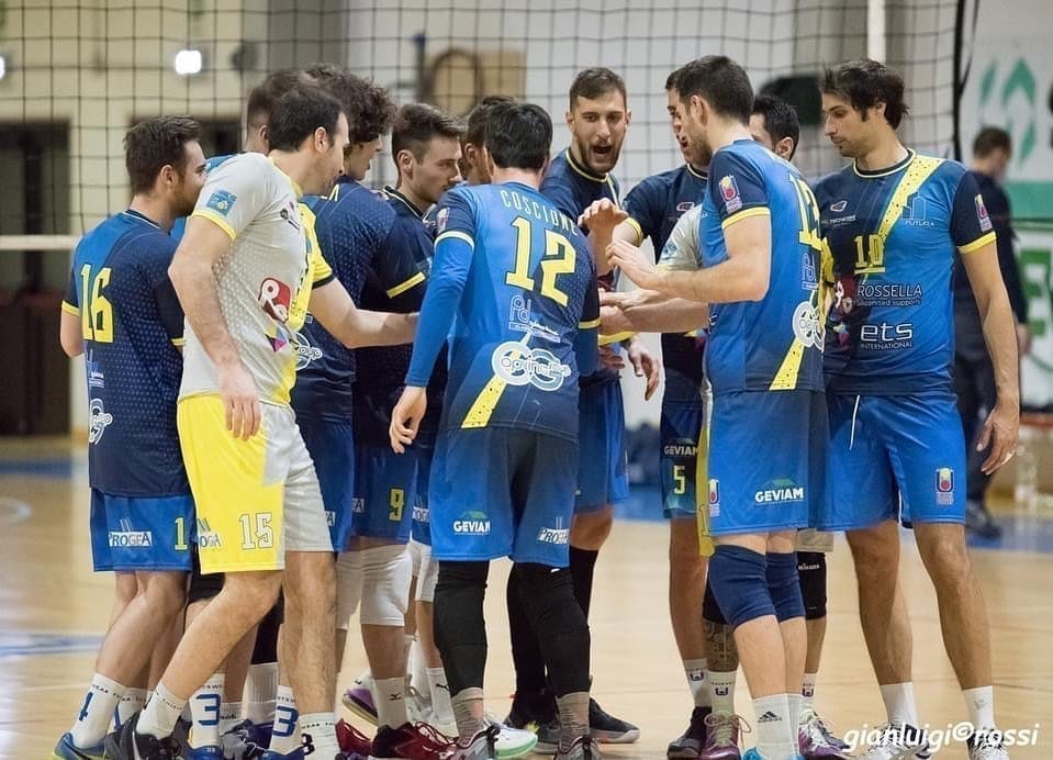Volley serie B, sorride la trasferta sarda di Caronno: Sant’Antioco battuto 3-0