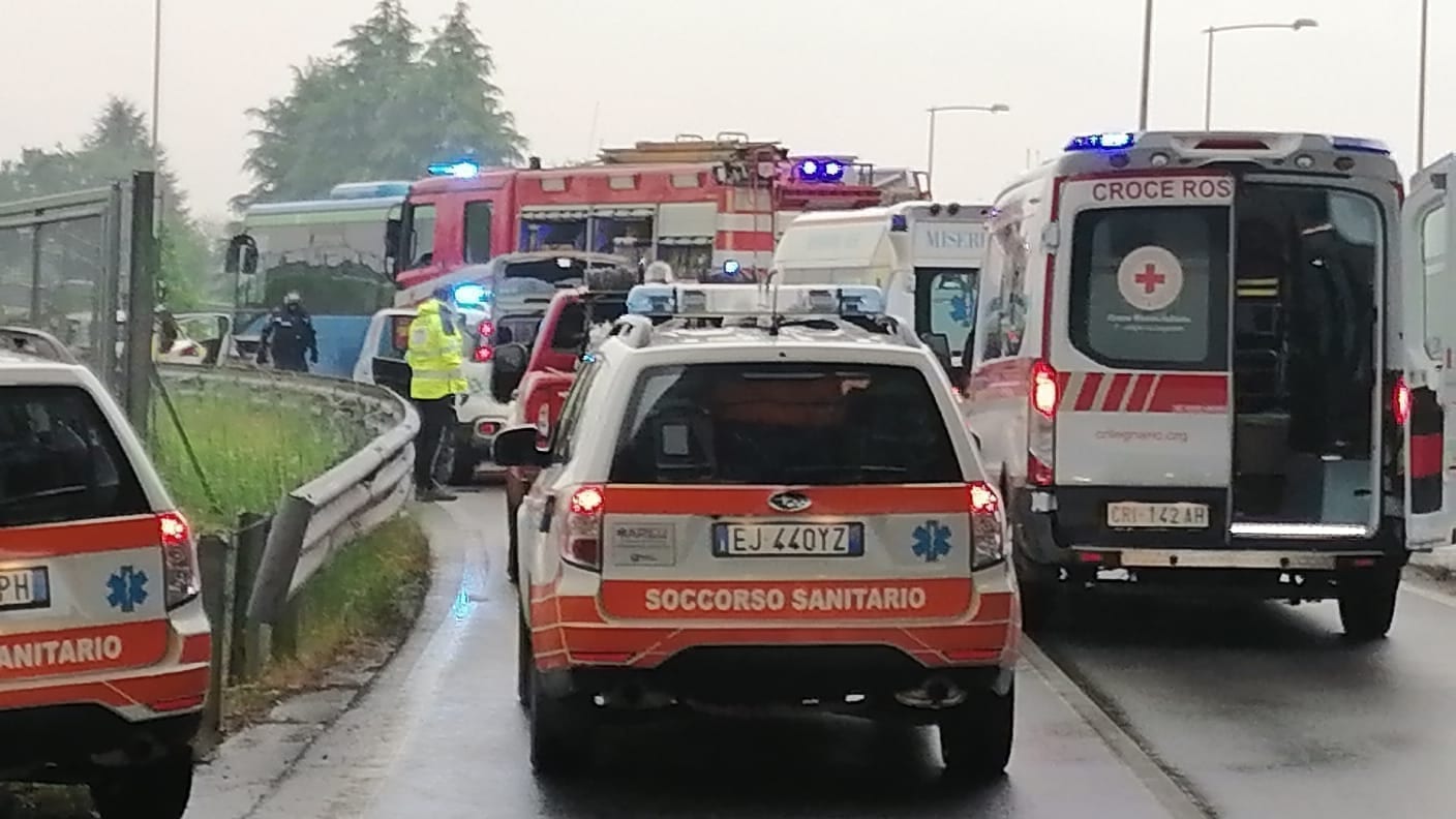 Uboldo, altro incidente in via per Origgio: 3 feriti
