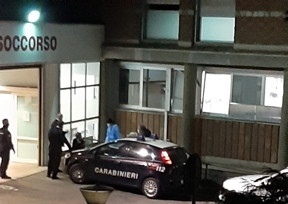 Urla al pronto soccorso dell’ospedale di Saronno: arrivano i carabinieri