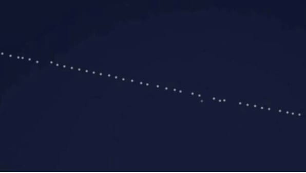 Stasera passaggio dei satelliti di Elon Musk anche sul cielo di Saronno. Chi riuscirà a vederli?