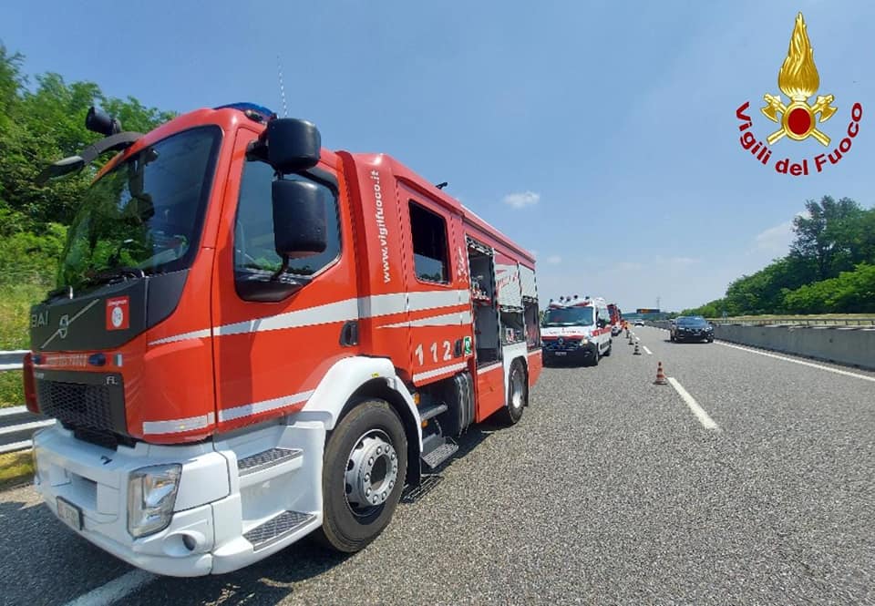 Cislago, incidente in Pedemontana: arrivano i pompieri