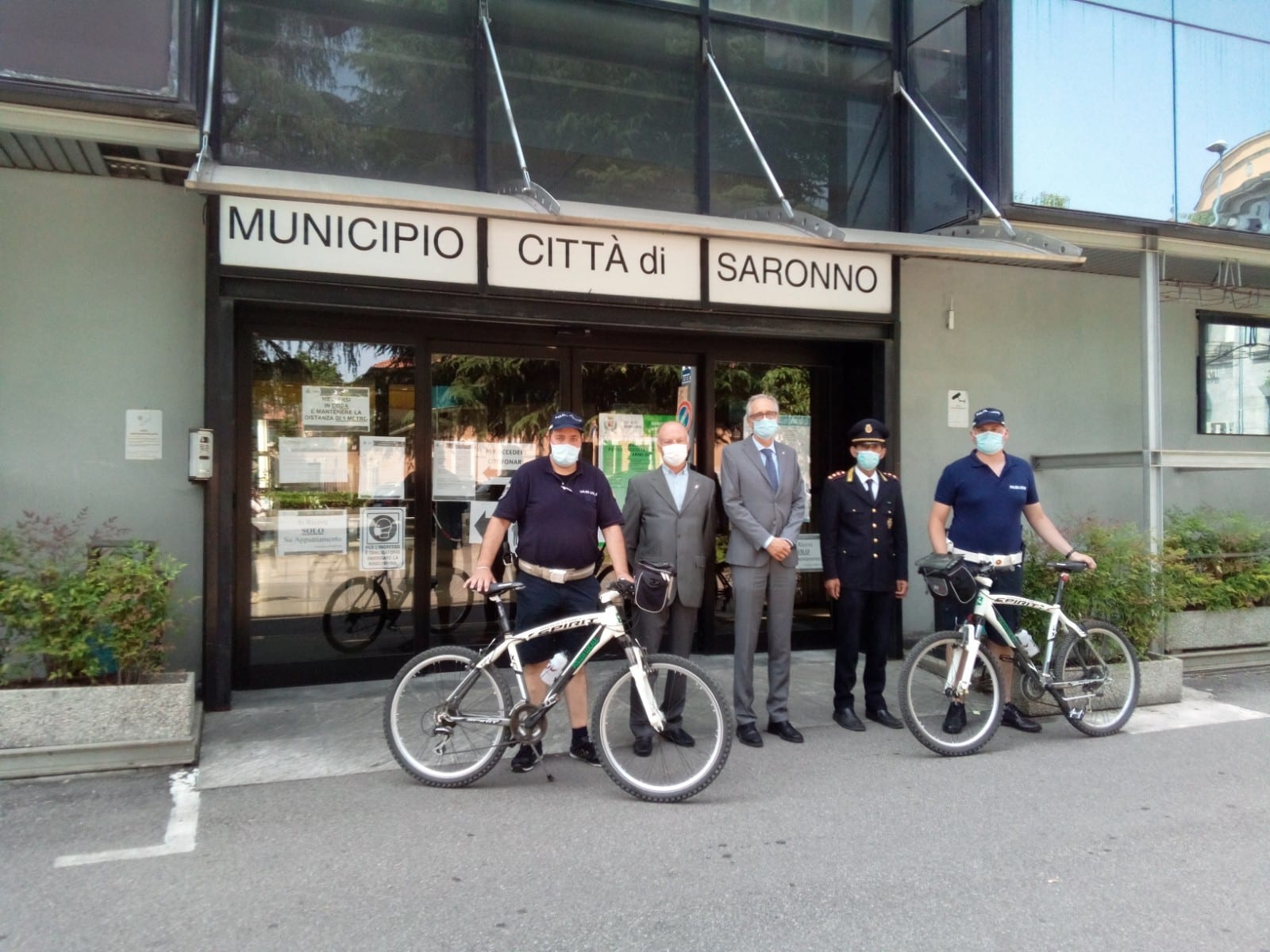 Saronno, polizia locale in bicicletta per pattugliare la città