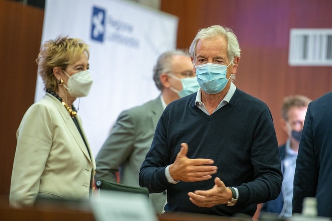 Vaccinazioni: Guido Bertolaso e Moratti domani a Saronno per i 150 giorni dell’hub