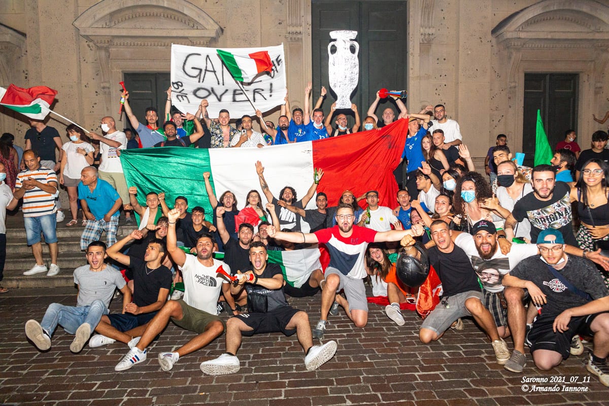 Festa vittoria Italia: la festa saronnese vista da Iannone