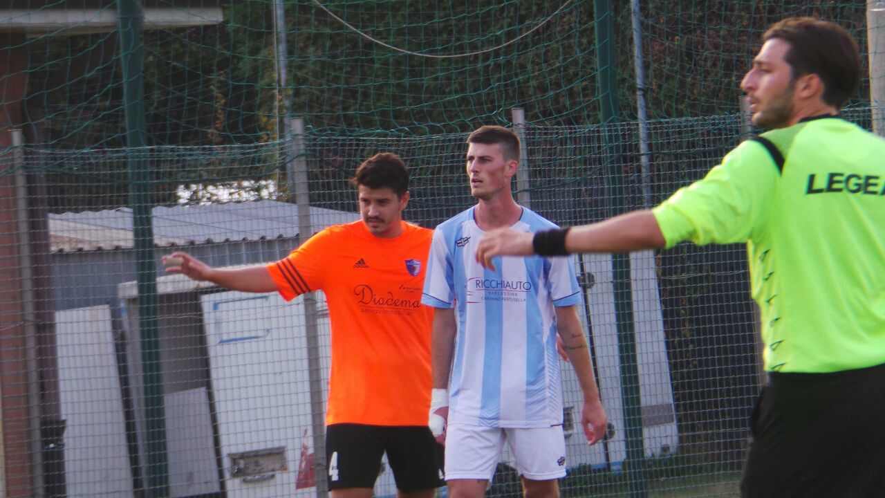 Calcio, Besnatese-Fbc Saronno: il fotoracconto del match