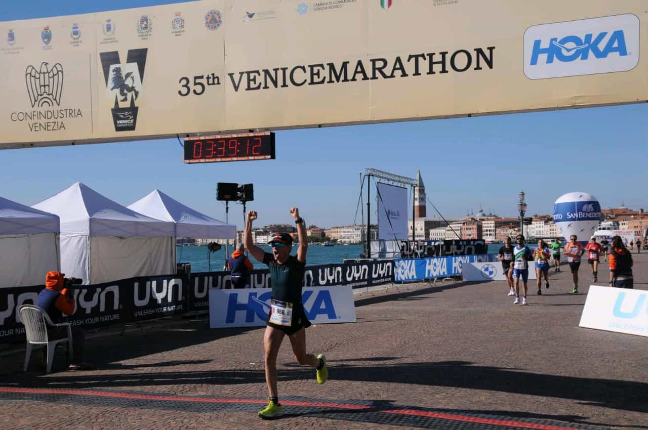 Un saronnese alla Venice Marathon: Ezio Tursi racconta le sue emozioni