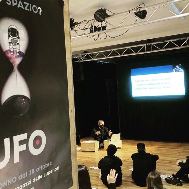 Ufo: inaugurazione con marionette dell’inferno di Dante e spazio per gli studenti