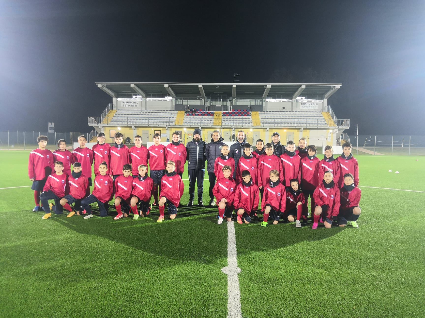 Calcio, i giovani della Caronnese si allenano con un tecnico del Sassuolo