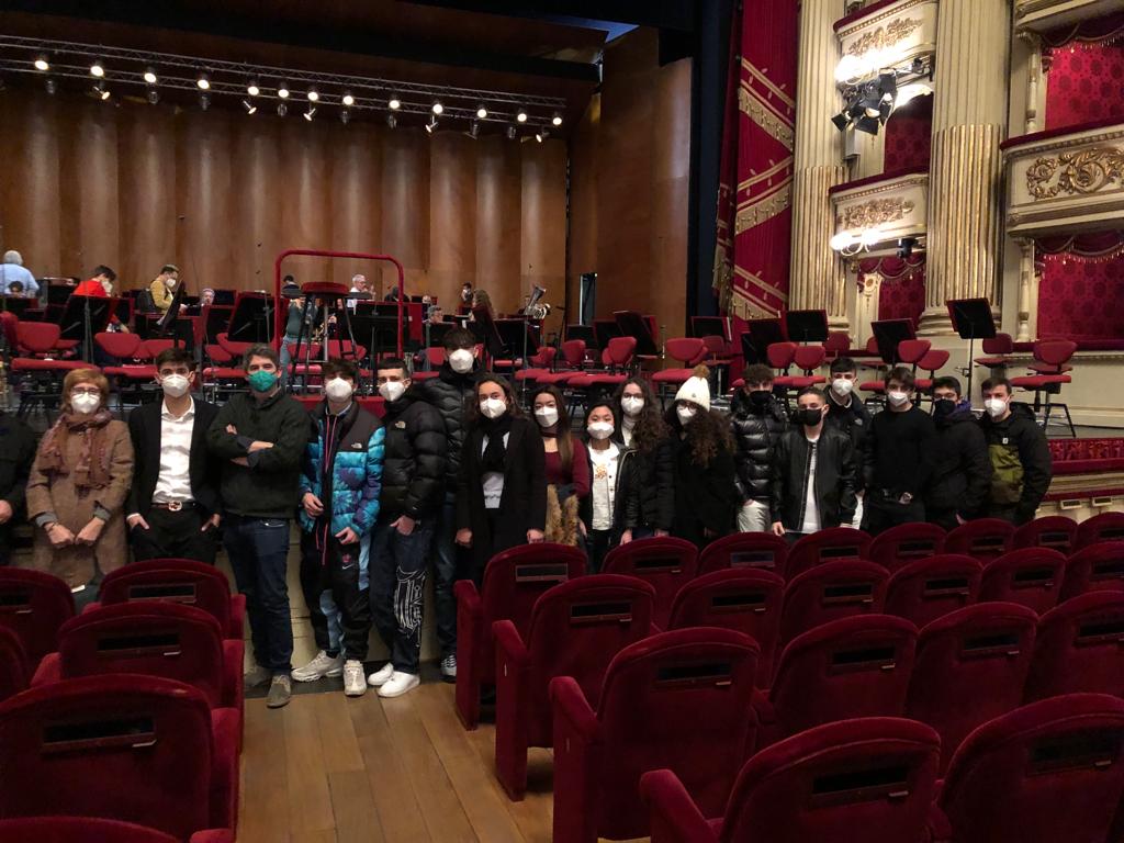 “Tutti alla Scala”, gli studenti dell’Itcs Zappa a teatro