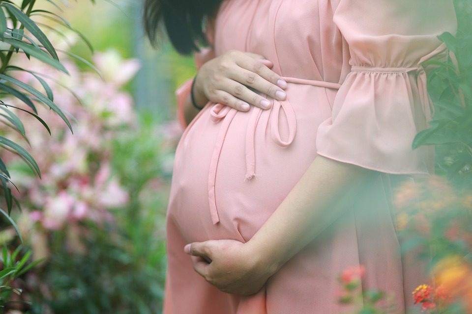 Calze e collant premaman: dove trovare le migliori per accompagnare la gravidanza al meglio