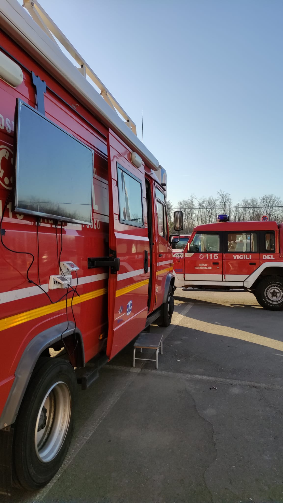 Uboldo, vigili del fuoco e protezione civile mobilitati per cercare una donna di Nerviano scomparsa (foto)