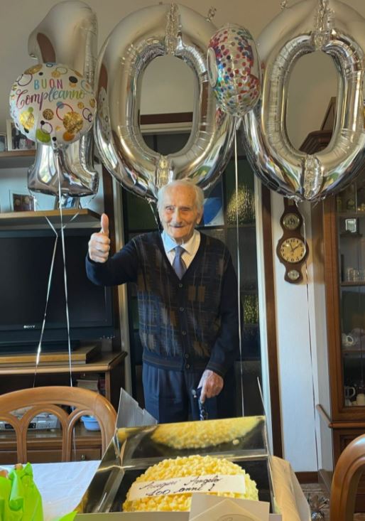 Caronno Pertusella festeggia Angelo, il suo centenario