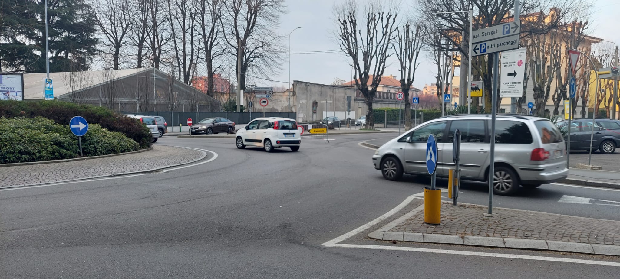 Saronno, code e rallentamenti a causa della chiusura di via Roma chiusa da via Piave a via Manzoni