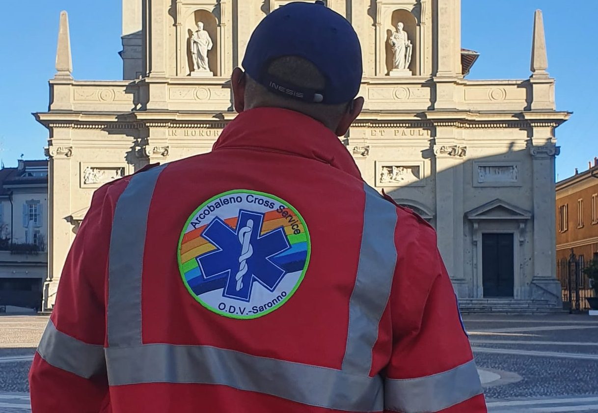 Saronno, appello di Arcobaleno cross service: “Aiutateci a comprare un’ambulanza”