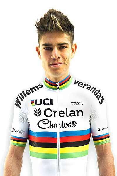 Ciclismo: pedalata saronnese per il campione Wout van Aert. Chi l’ha visto passare?
