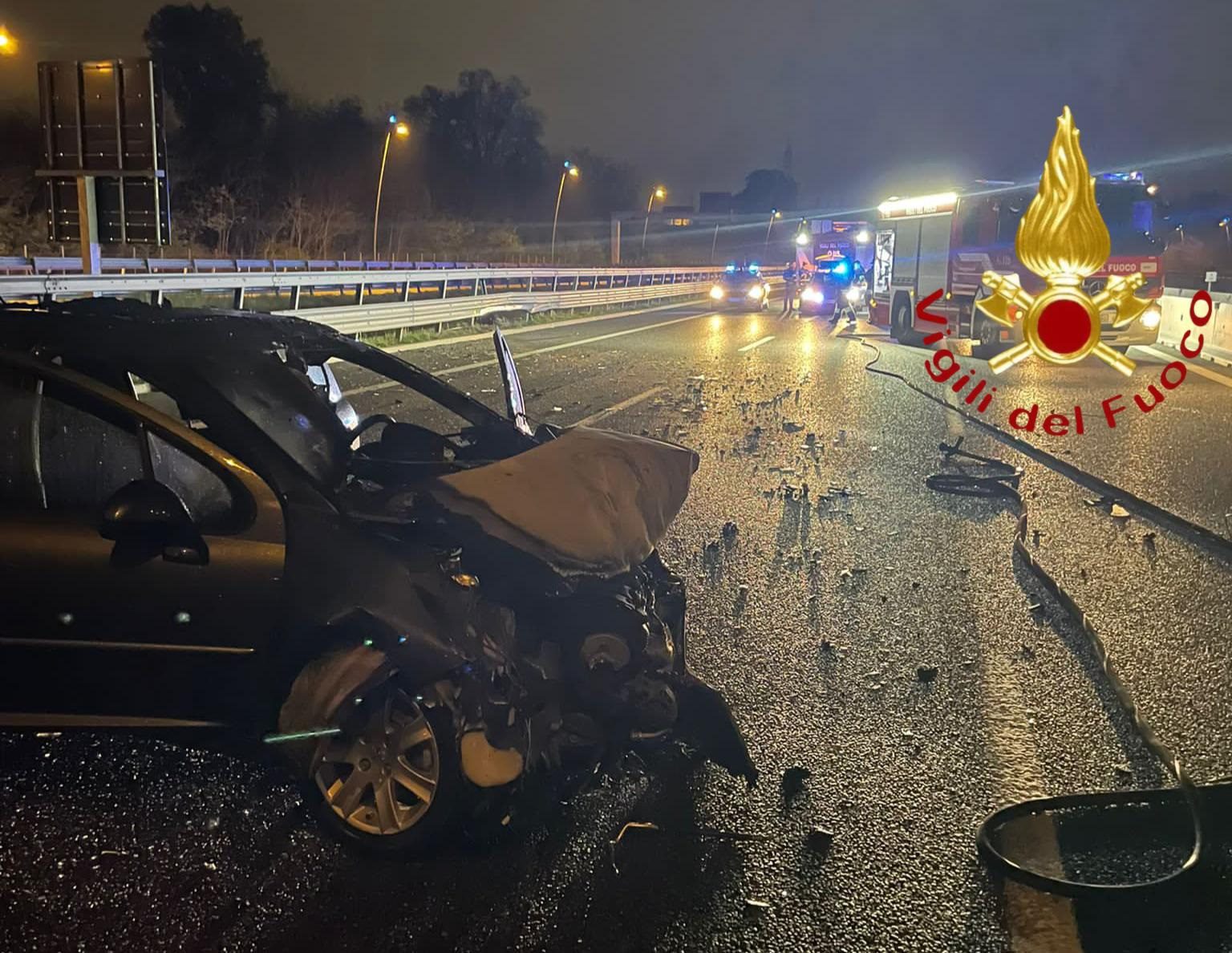 Ieri su ilS: auto prende fuoco dopo l’incidente in autostrada,l’agonia del mercato della Cassina, studenti di ieri e domani al Gb Grassi