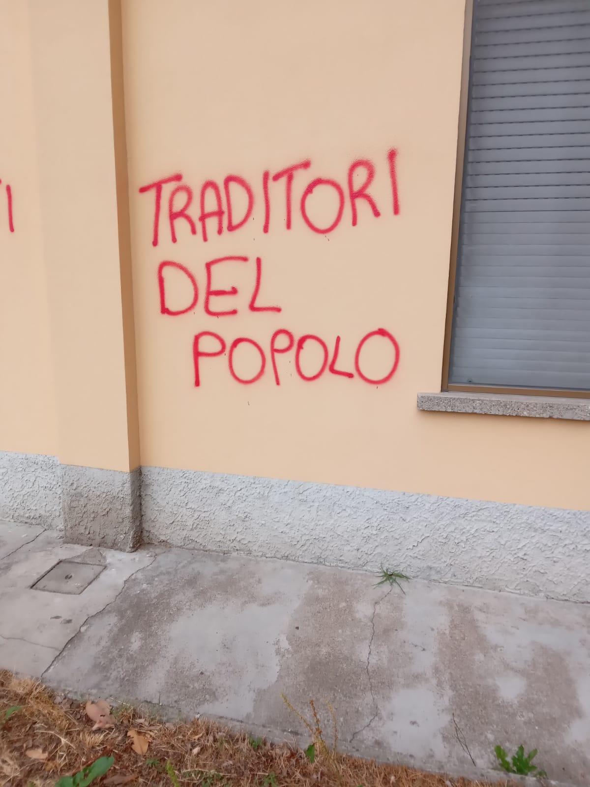 Cgil Lombardia e Varese: “Il raid contro la sede di Saronno è una stupida provocazione”