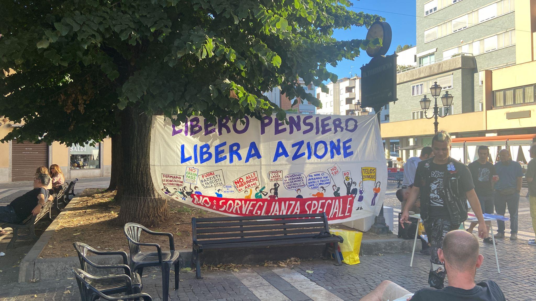 Domenica anarchici in piazza a Saronno per Alfredo Cospito